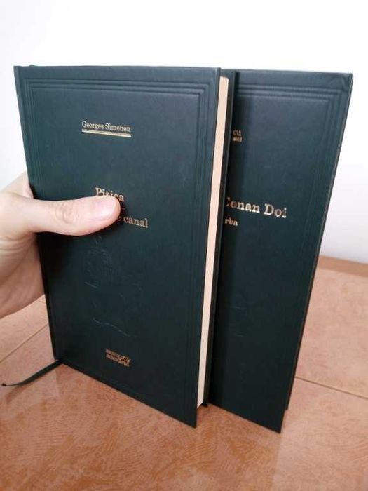 Set 2 Cărți Colecția Adevărul: Georges Simenon și Vlad Mușatescu (Hardback)
