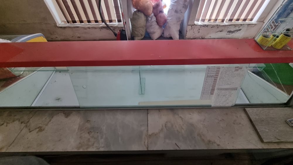 Витрина учун холодилник сотилади