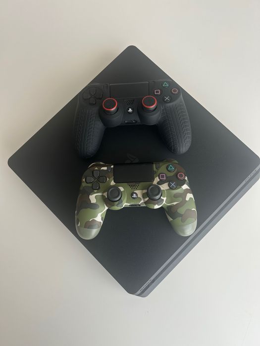 Sony Play Station 4 Slim