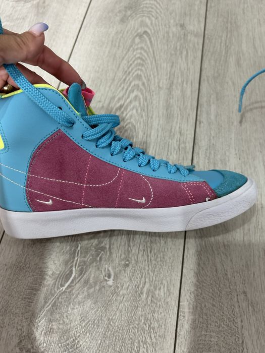 Adidasi Nike marimea 35,5