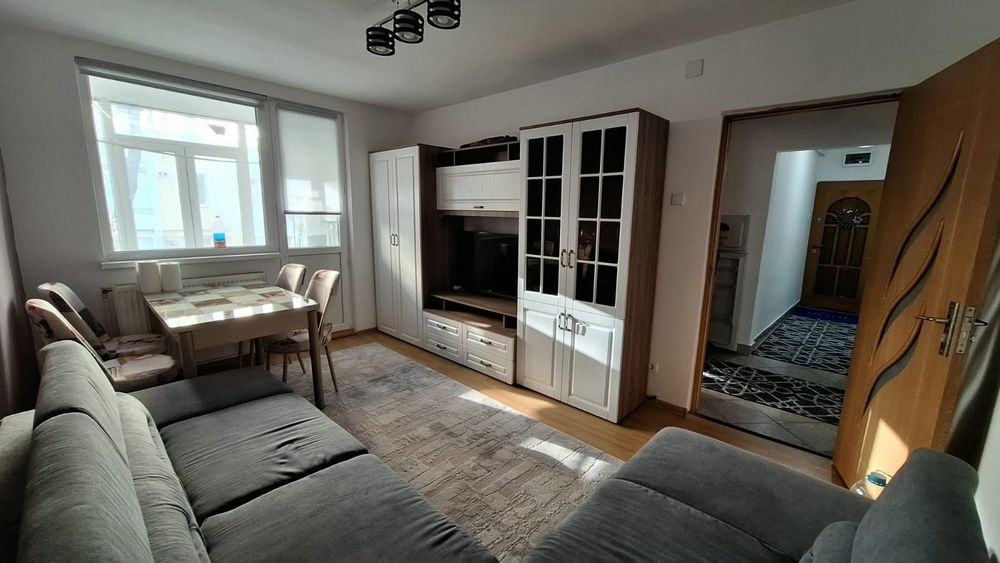 Apartament cu 3 camere