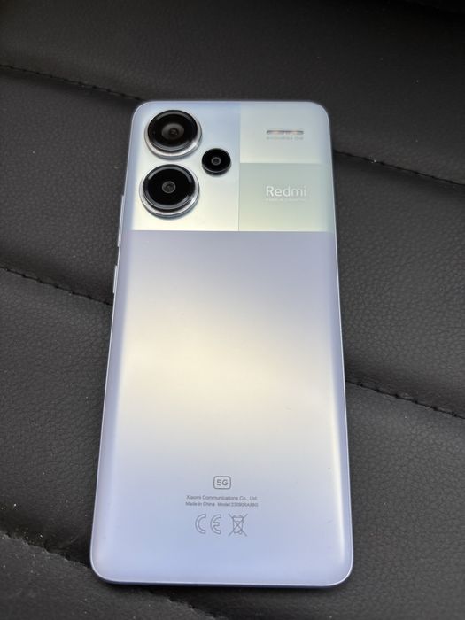 Продавам redmi note 13 pro plus 512gb 12 ram