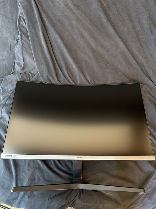 Монитор игровой Samsung
