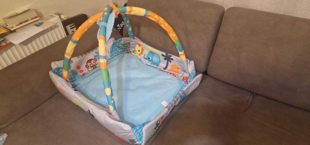 Centru de activitati si joaca bebe
