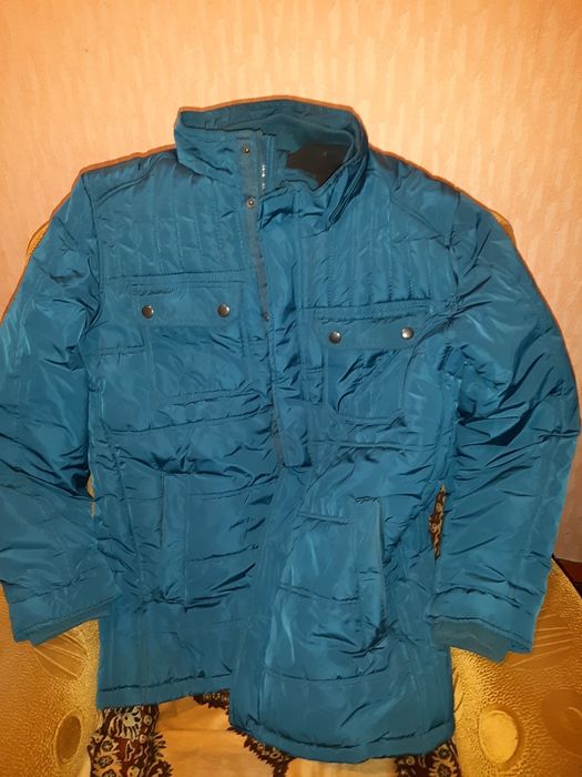 Продам куртку зимнию