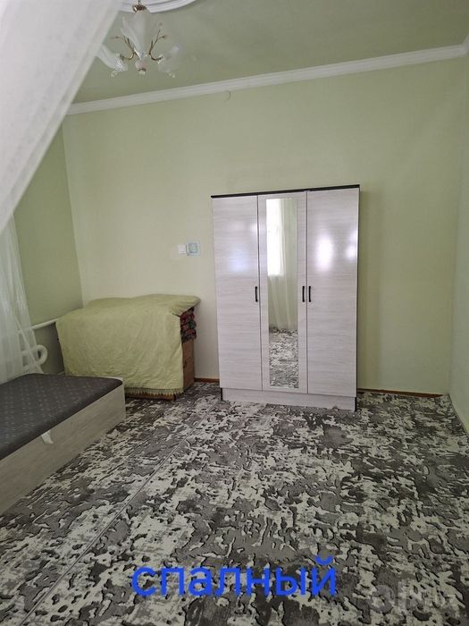 Hovli sotiladi srochna