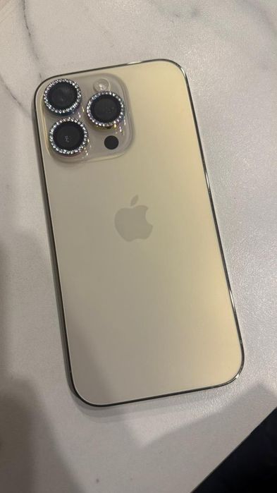 Продам айфон 14 про