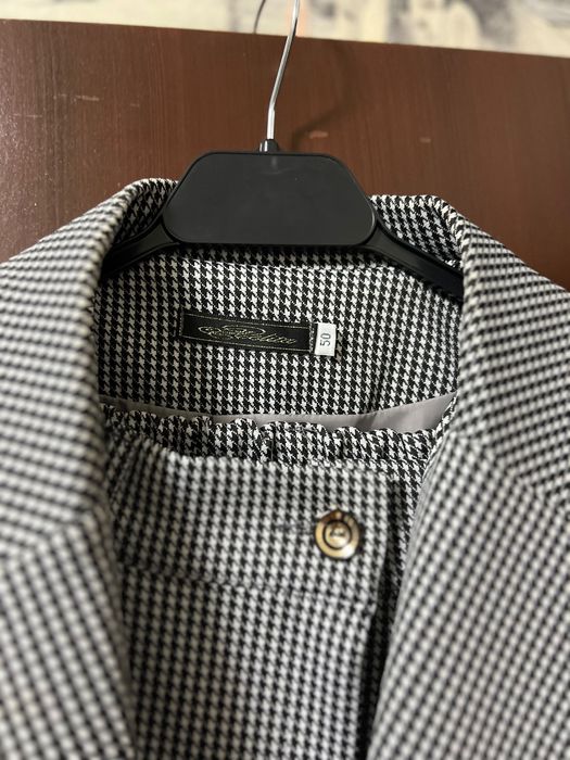 Костюм в отличном состоянии