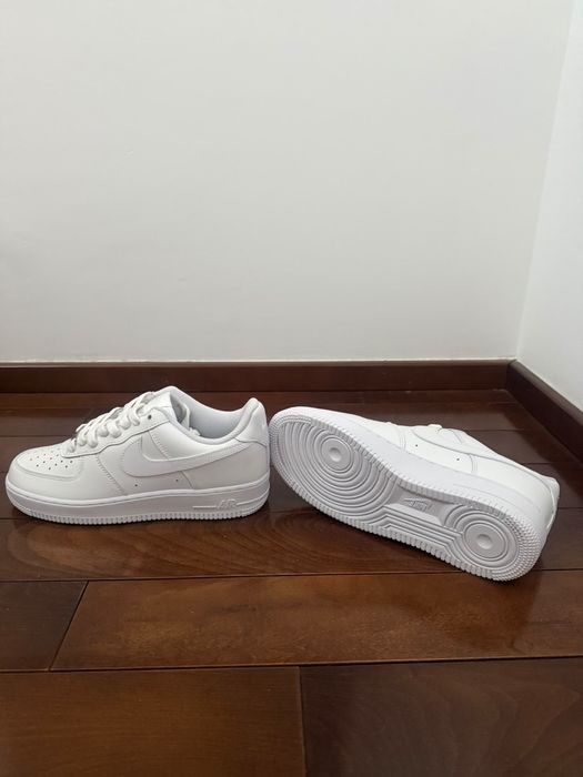 White AirForce1