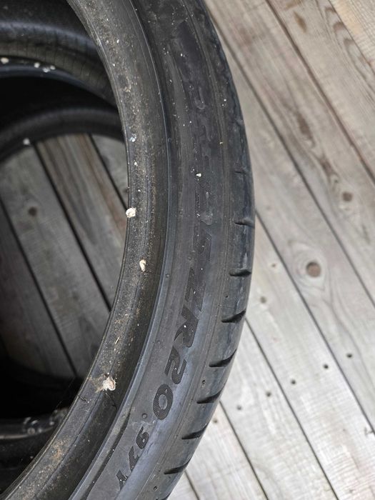 2 Anvelope aproape noi Pirelli 255/35/ZR20
