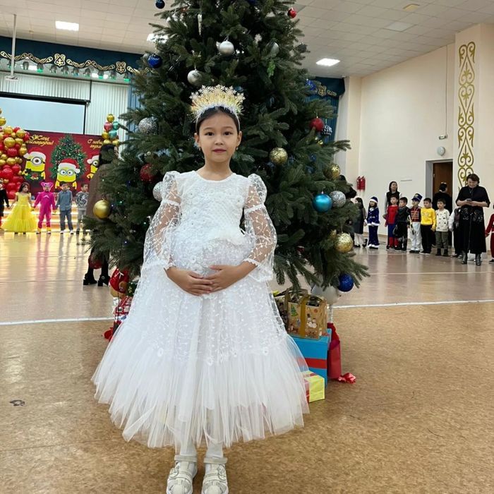 Продам платья детское