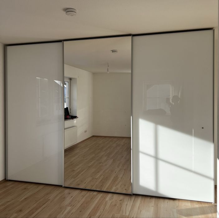 Dressing/Dulap 337/240/65 cm 3 usi culisante sticla alba/oglinda