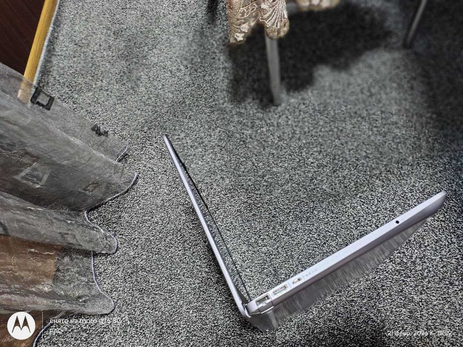 HP 255 G8 AMD RYZEN R5 5500U 16GB 512GB AMD RADEON 15,6 FHD