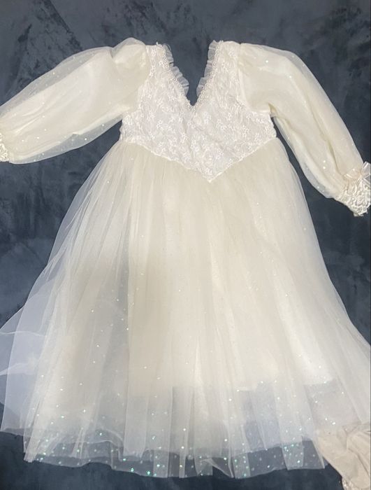 Платье для девочки 6-9лет