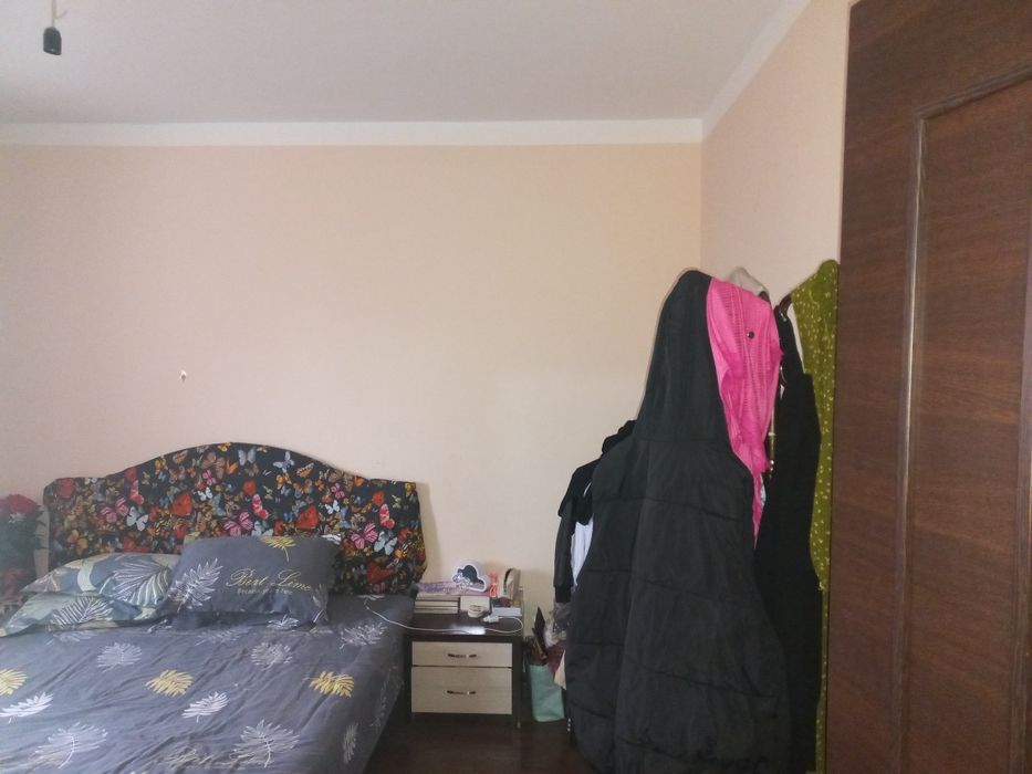 Toshkent viloyati Nurafshon shahridagi uy sotiladi