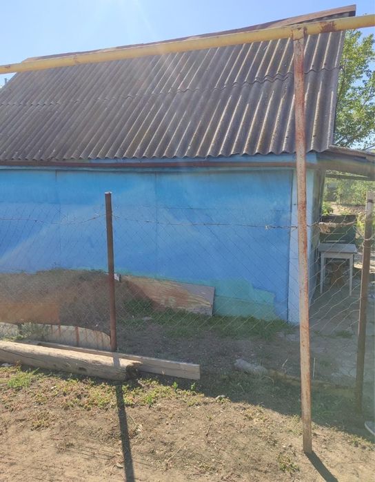 Продается участок с летним домиком