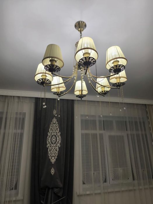 продам люстру б/у