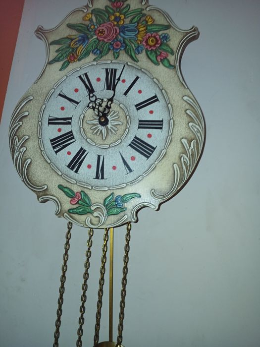 Ceas,pendulă de perete