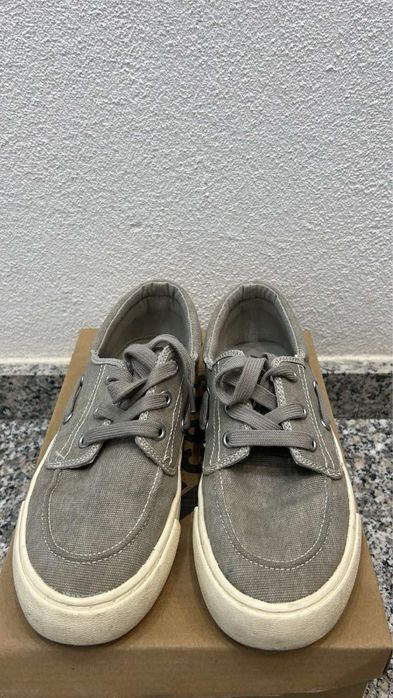 Zara кецове сиви