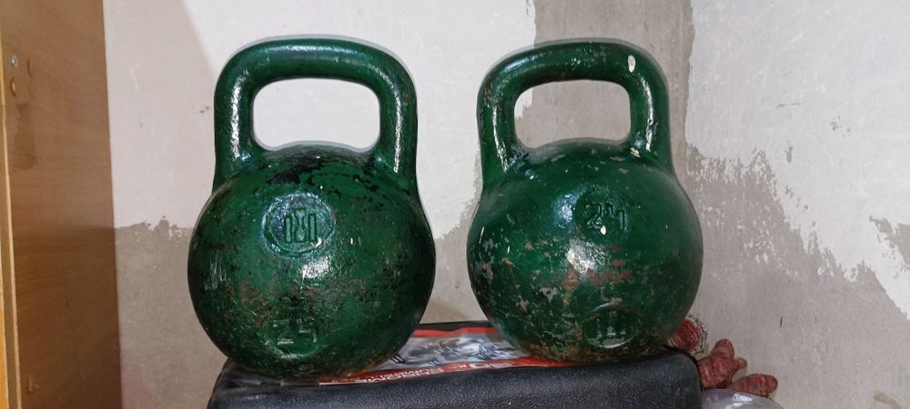 Гиря  24, 32 кг чугунная советская