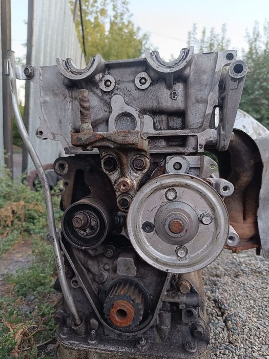 Продам двигатель.