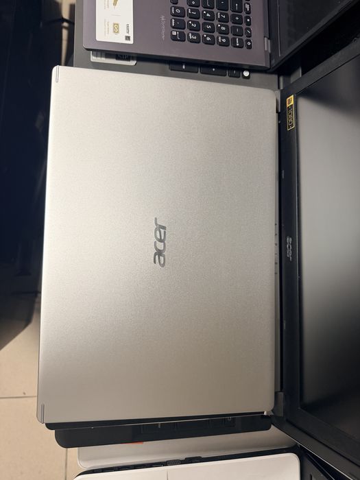 Laptop Acer ca nou i5 gen 10 cu video Dedicat (Garantie )-1100 ron