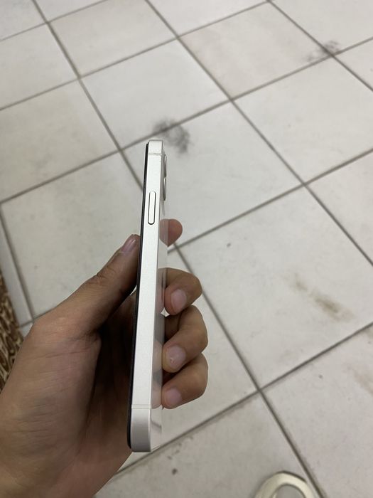 Iphone 12 ozi, obmengayam qzu