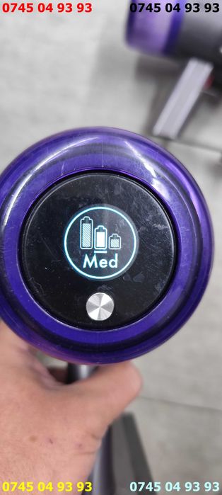 aspirator DYSON V11 cu afisaj perfect functional se vinde ca in poze se poate proba pret pe bucata