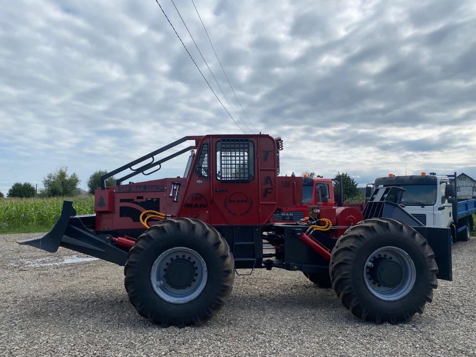 TAF motor MAN și punți HANOMAG