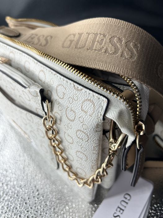Poseta de dama Guess noua cu eticheta