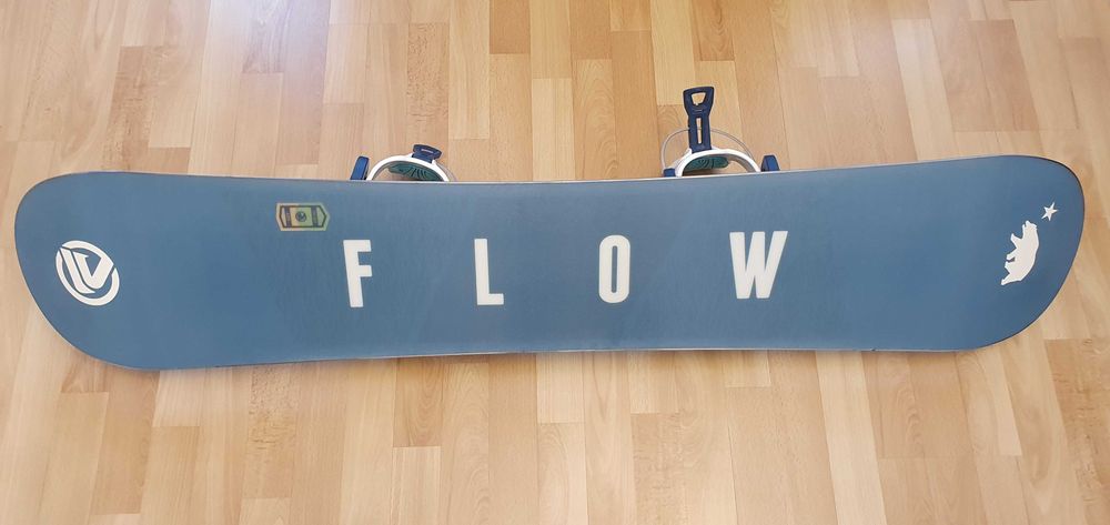 Placa snowboard 143cm cu legaturi FLOW