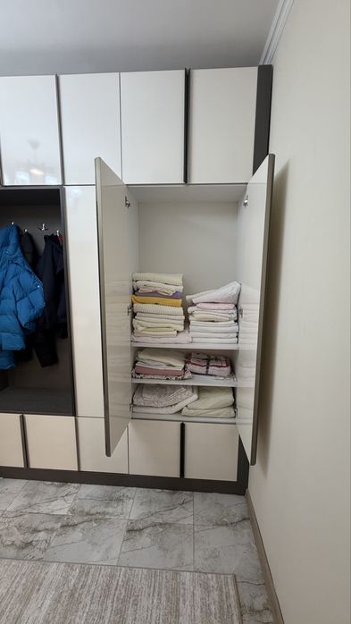 Прихожка шкаф шифонер