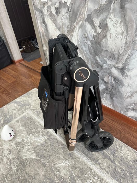 Продам коляску kidilo D900 3в1