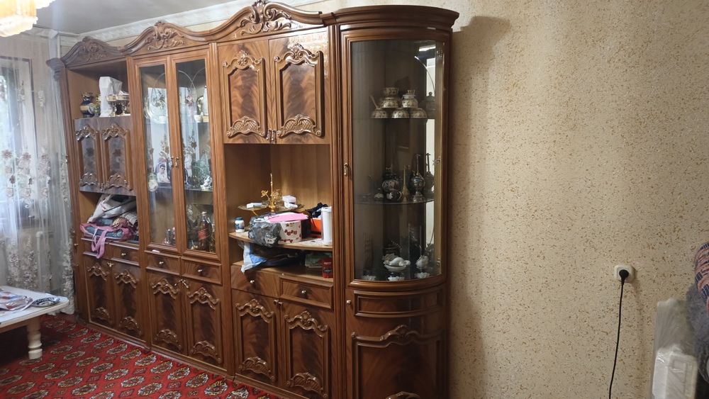 Продается стенка Италияский