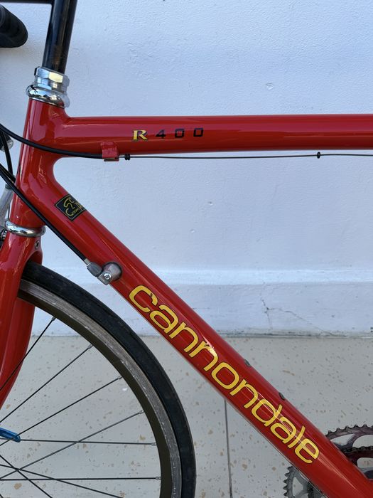 bicicletă Cannondale R400 – cursieră vintage