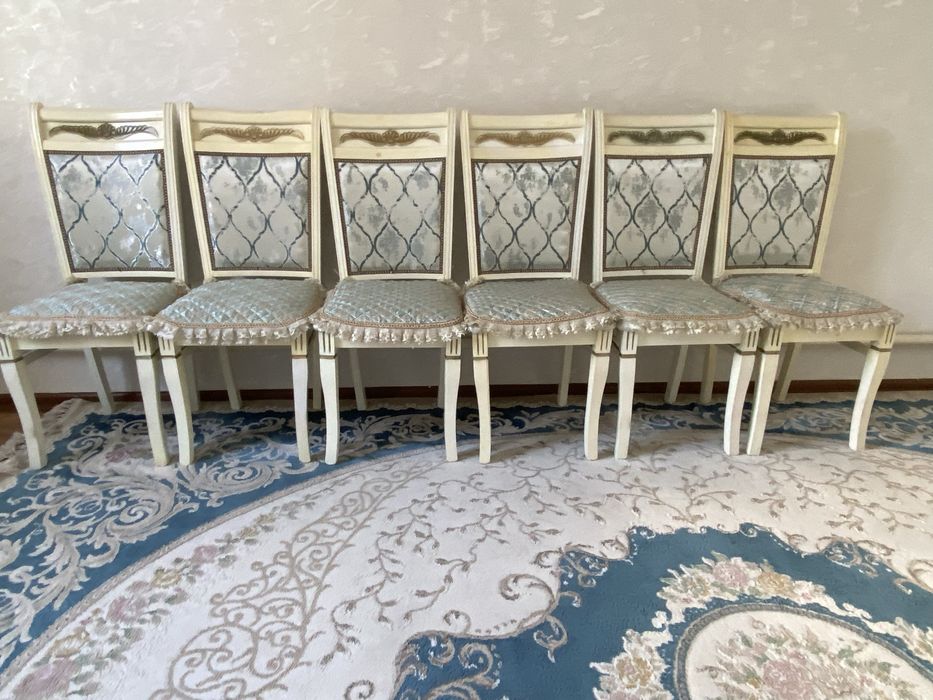 Стулья для гостиной