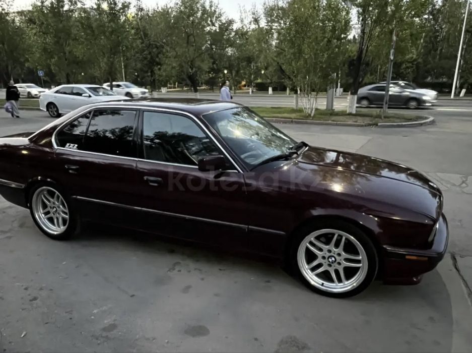 Срочно продам бмв е34