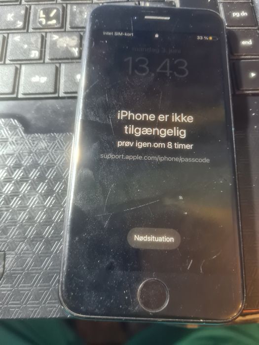 vănd telefon iphone se 2  2020