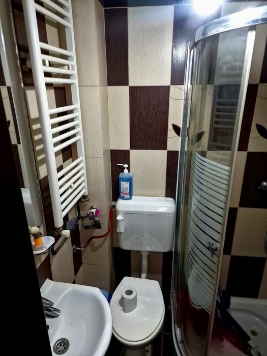 Apartament 2 camere | Bloc 18, Scara A | Etaj 2 | Str. Unirii – Găești