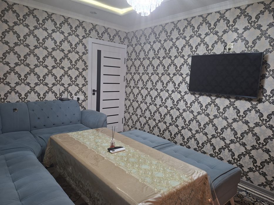 Продаётся 2 комнатная квартира адрес Сагдиана 10 дом оринтер доктор