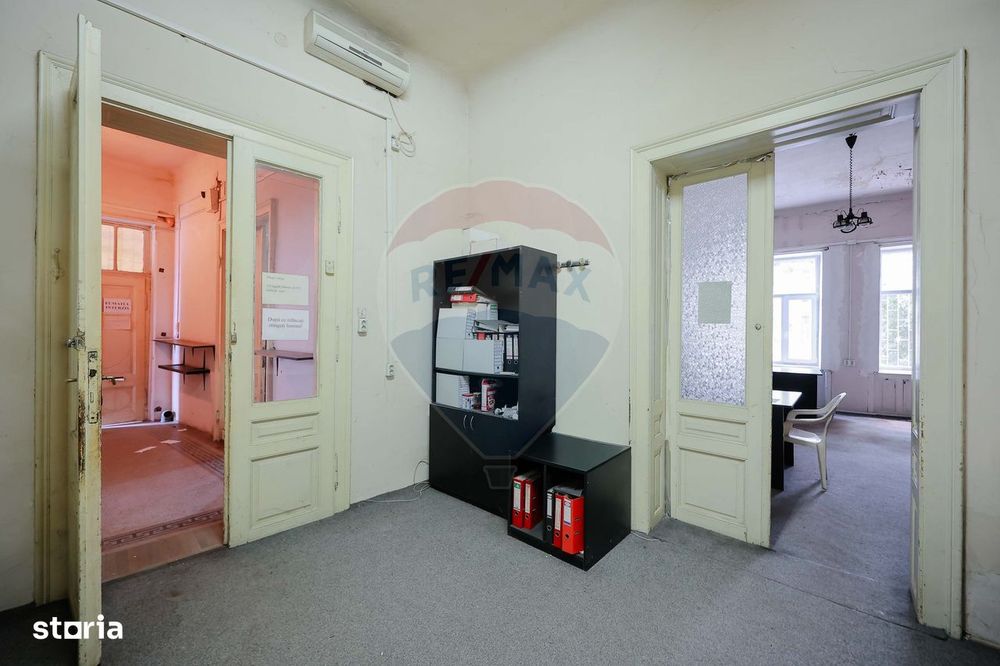 Apartament de vânzare cu 3 camere, str. Cuza Vodă, ultracentral