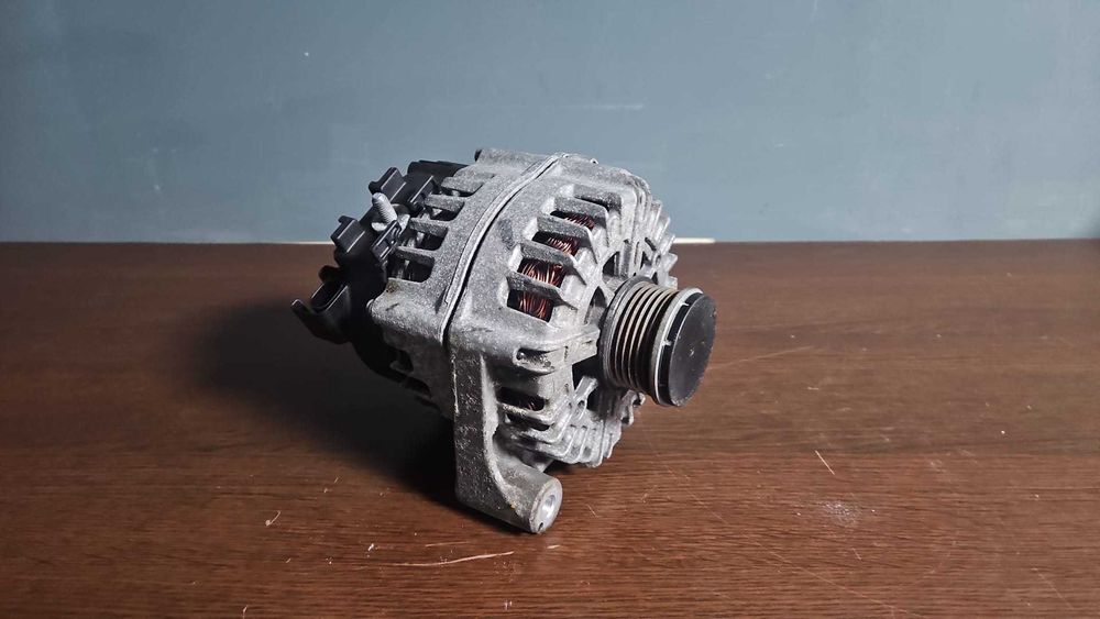 Alternator BMW F10 f20 F30 n47 2.0 diesel cod 8519890 150 A xy