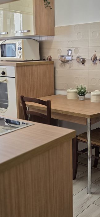 Apartament 2 camere de inchiriat.