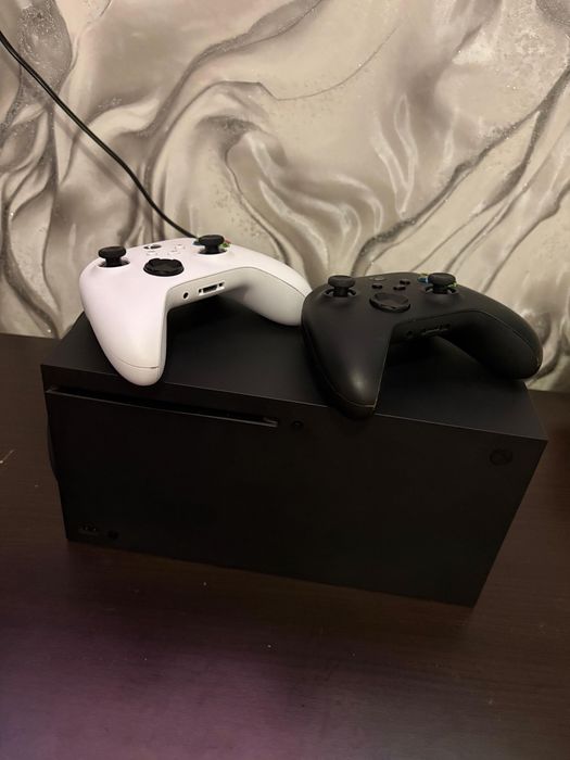 Продам XBox почти новый