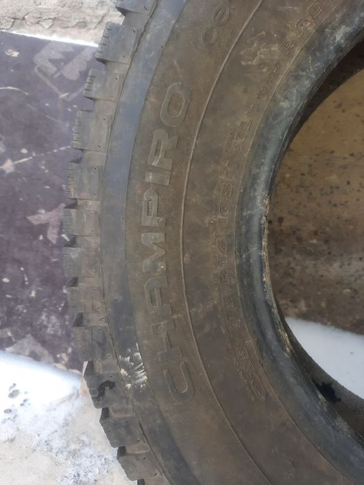 Шина зимный 225/75/16