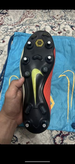 Оригинальные бутсы Nike phantom