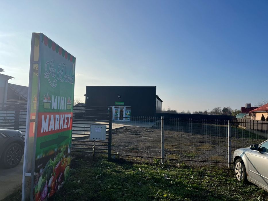 Spațiu comercial+ teren intravilan