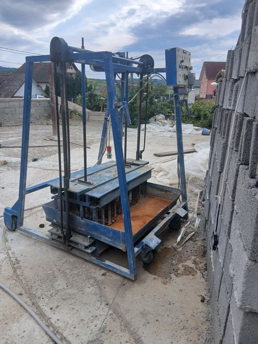 Presa de făcut bolțari