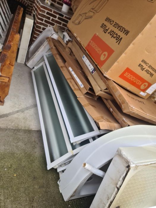 GRATIS cădite & paravane baie