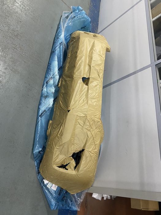 Тойота Прадо 18-20 бампер подоргинал